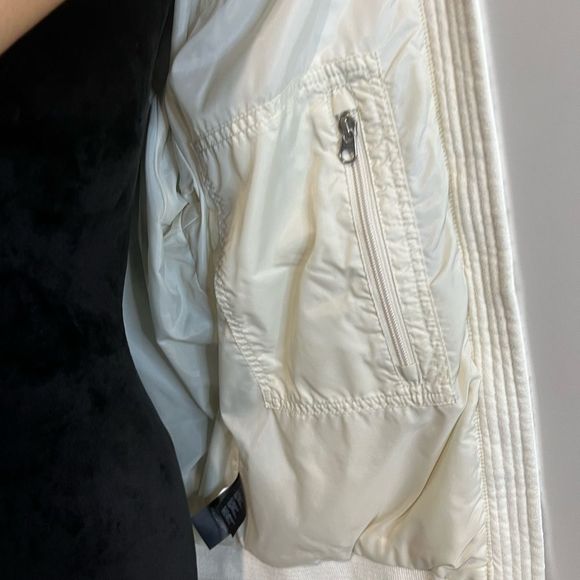 The north face down jacket - Picture 13 of 15